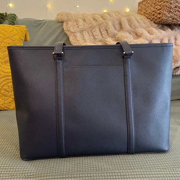 Michael Kors Large Navy Tote Bag - Picture 2 of 7
